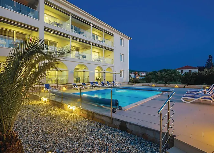 Amazing In With Swimming Pool Appartement *