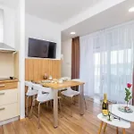 Lovely In With House Sea View Lejlighed