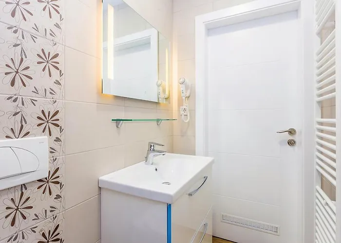 Apartment Amazing In With Swimming Pool *