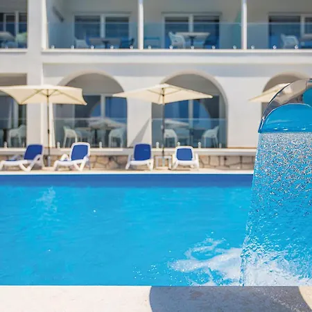 Nice Apartment In Punat With House Sea View *