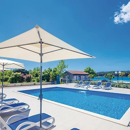 公寓 Nice Apartment In Punat With House Sea View