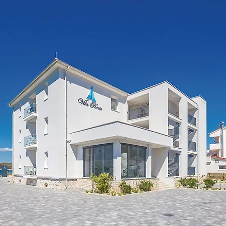 Nice Apartment In Punat With House Sea View *