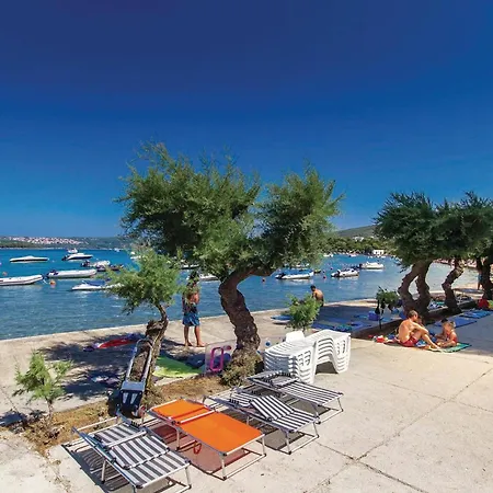 公寓 Nice Apartment In Punat With House Sea View *
